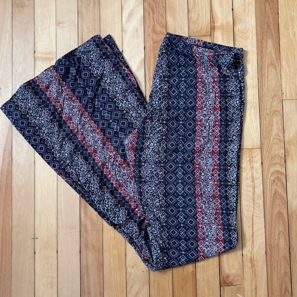 Patterned soft pant
